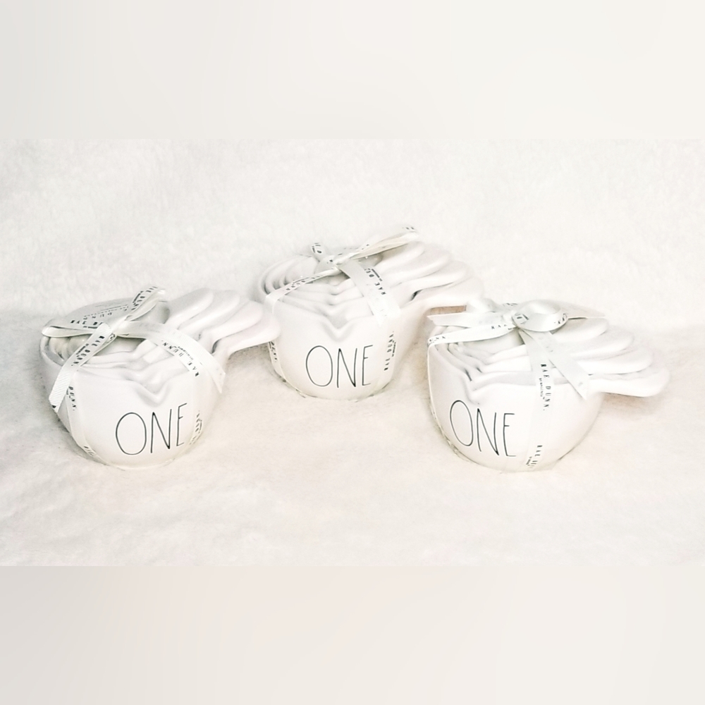 Rae Dunn Measuring Cups Set of 3